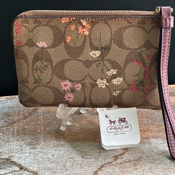 Coach Wildflowers Print Wristlet - Picture 2 of 11